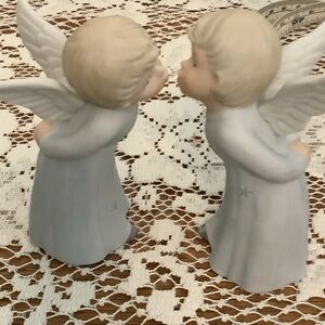 Lefton Kissing Angels